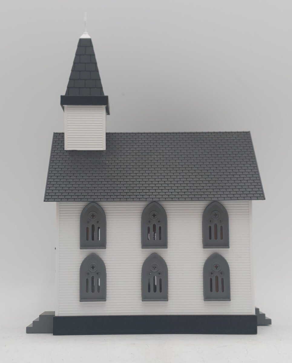 MTH 30-9002 O Gauge White Country Church with Gray Roof & Shutters #5 LN