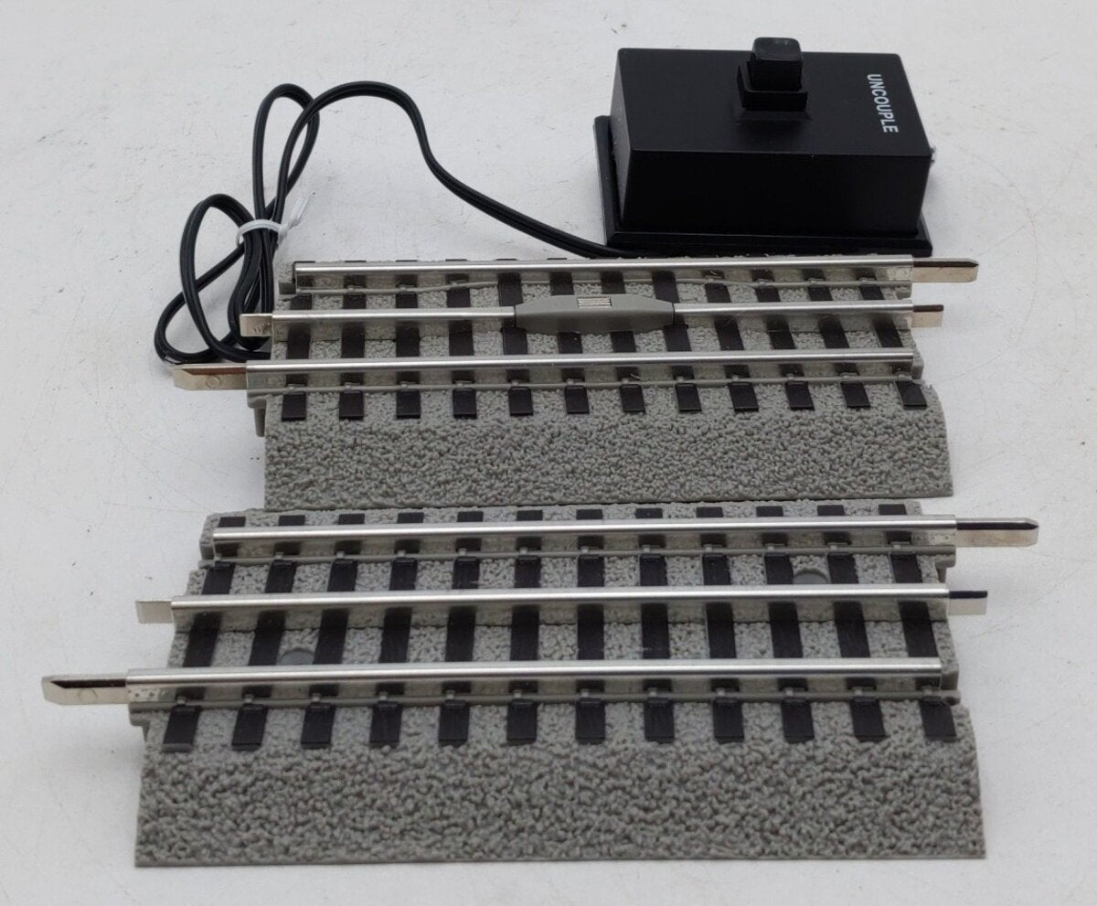 Lionel 6-12020 O Gauge FasTrack Uncoupling Track EX/Box