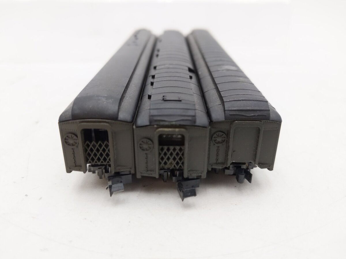 Assorted N Scale Passenger Cars [3] EX