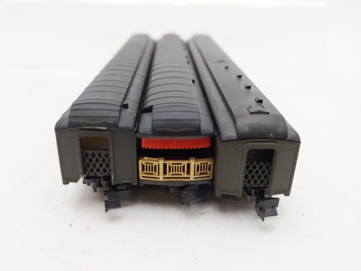 Assorted N Scale Passenger Cars [3] EX