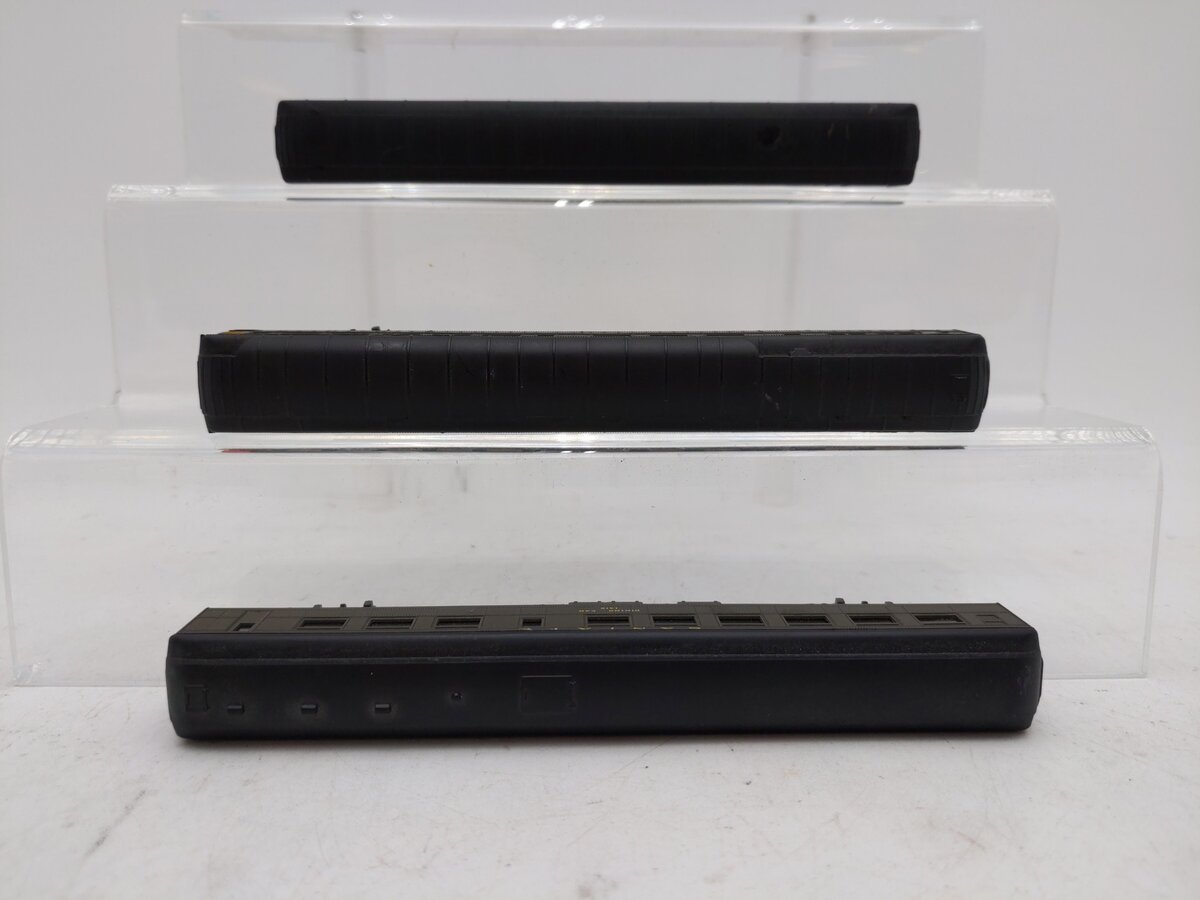 Assorted N Scale Passenger Cars [3] EX