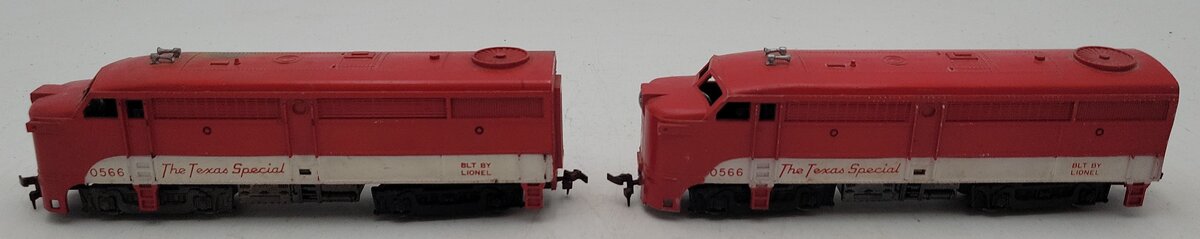 Lionel HO Texas Special Powered A-Unit Diesel Loco & Dummy #0566 VG