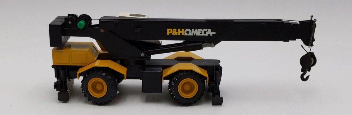 Conrad 3075 1:50 Scale Die-Cast P&H Omega Rough Terrain Crane LN/Box