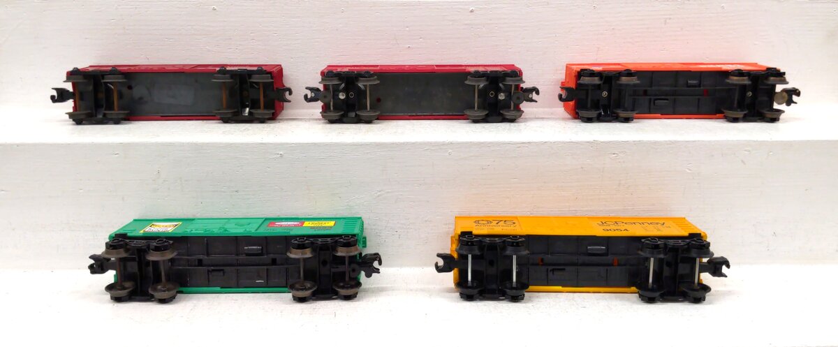 Lionel O Gauge Assorted Box Cars: 6014, 9054, 9053, 9040, 638-2361 [5] EX