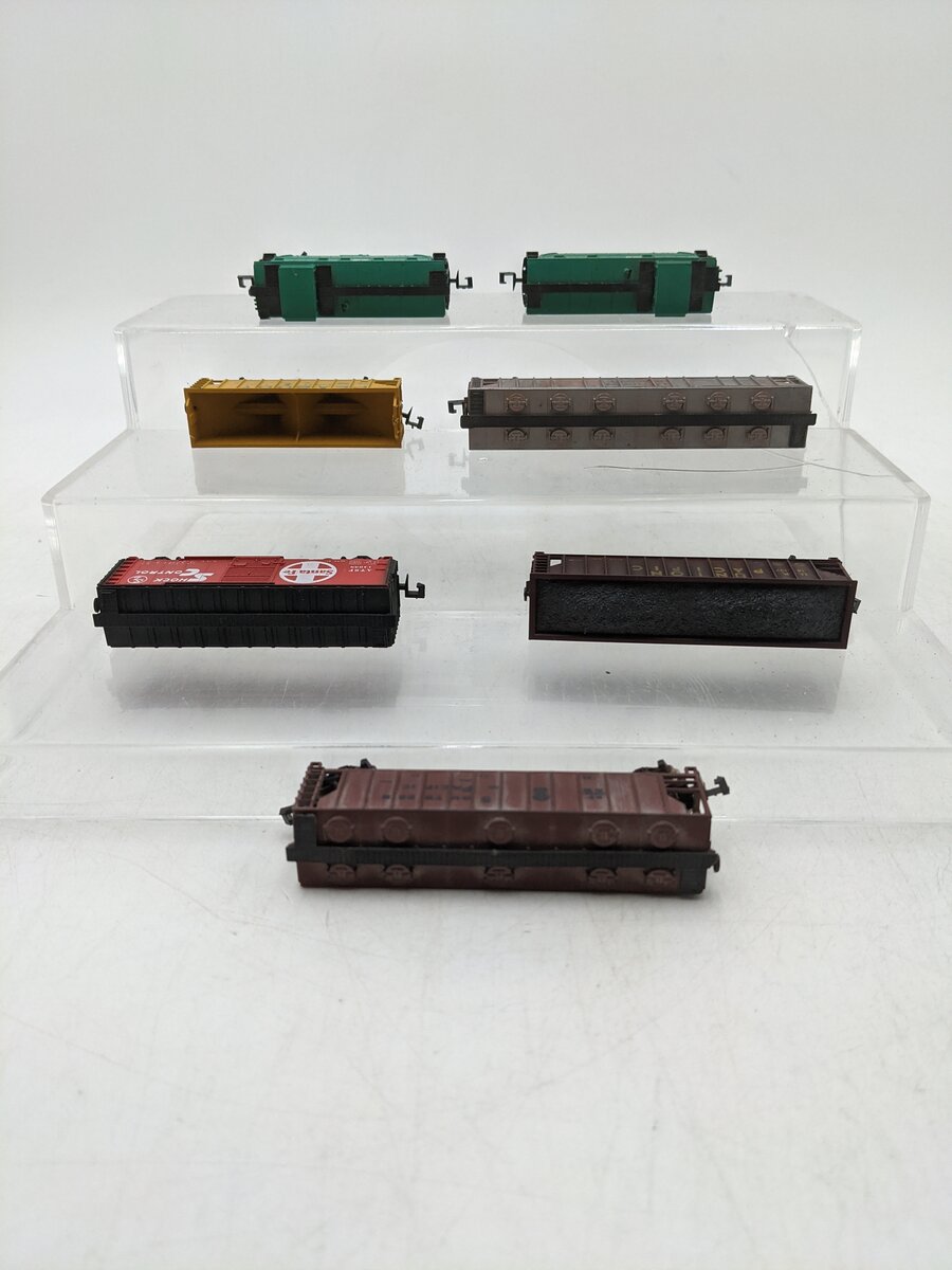 Trix & Others N Scale Assorted Train Cars [7] EX