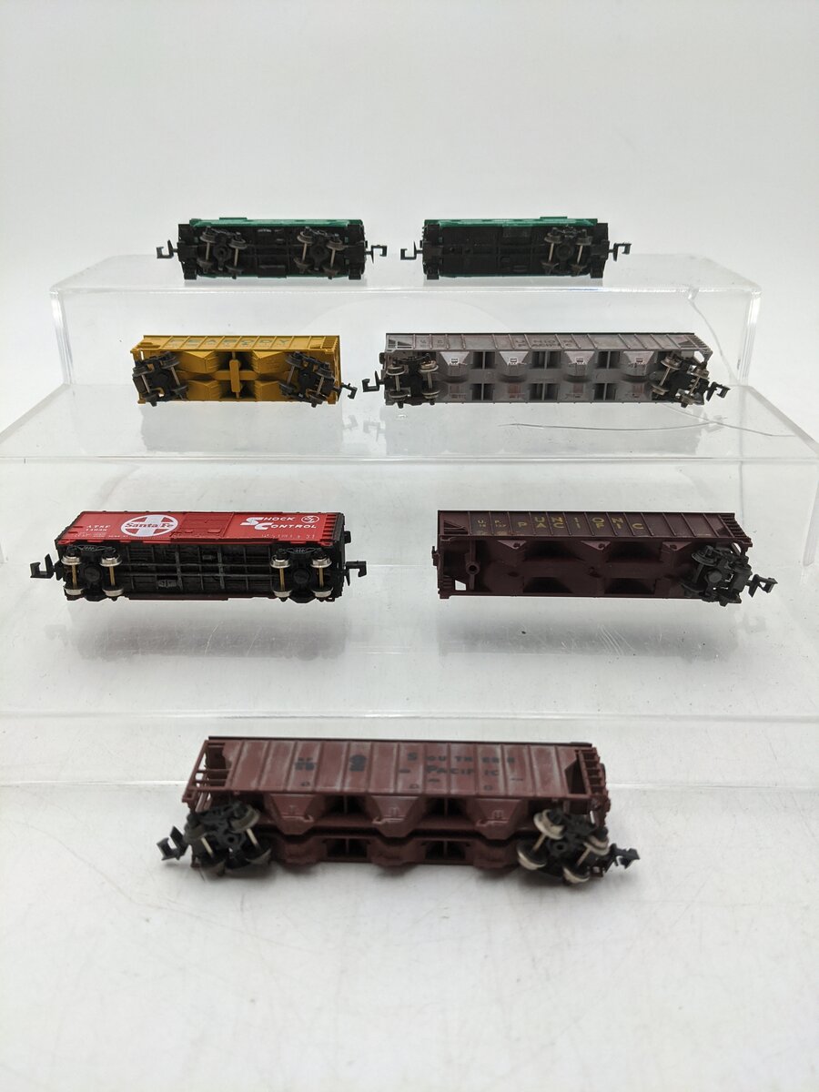 Trix & Others N Scale Assorted Train Cars [7] EX