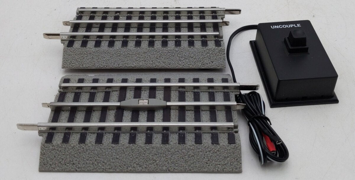 Lionel 6-12020 O Gauge FasTrack Uncoupling Track EX/Box