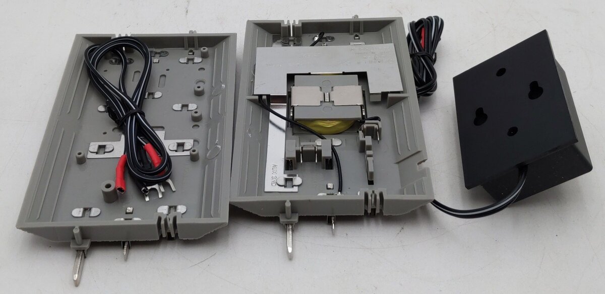 Lionel 6-12020 O Gauge FasTrack Uncoupling Track EX/Box