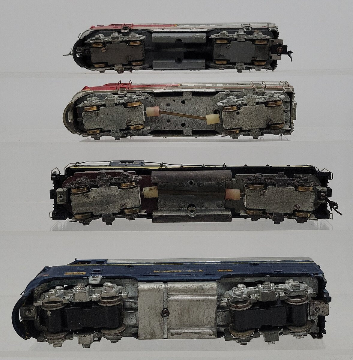 Hobbytown & Athearn HO Assorted Custom Diesel Locomotives #275,1105,304,39 [4]/Box