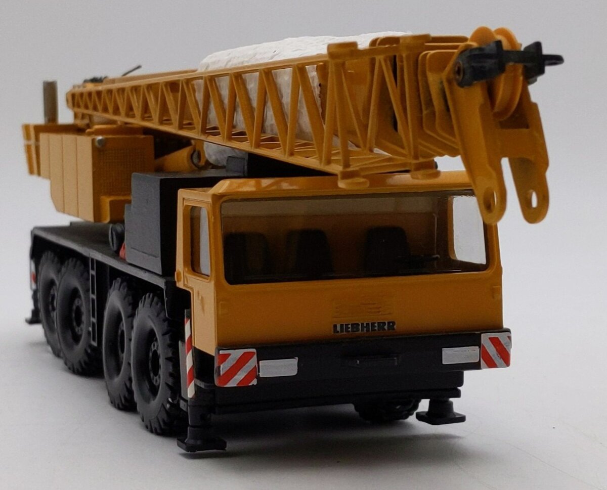 Conrad 2094 1:50 Scale Liebherr LTM 1060/2 Mobile Crane LN/Box