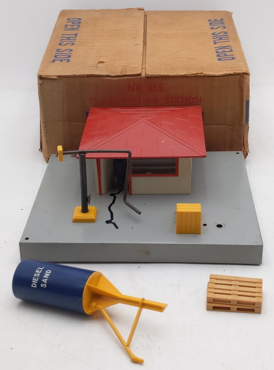 Lionel 415 Vintage O Postwar Diesel Fueling Station/Box