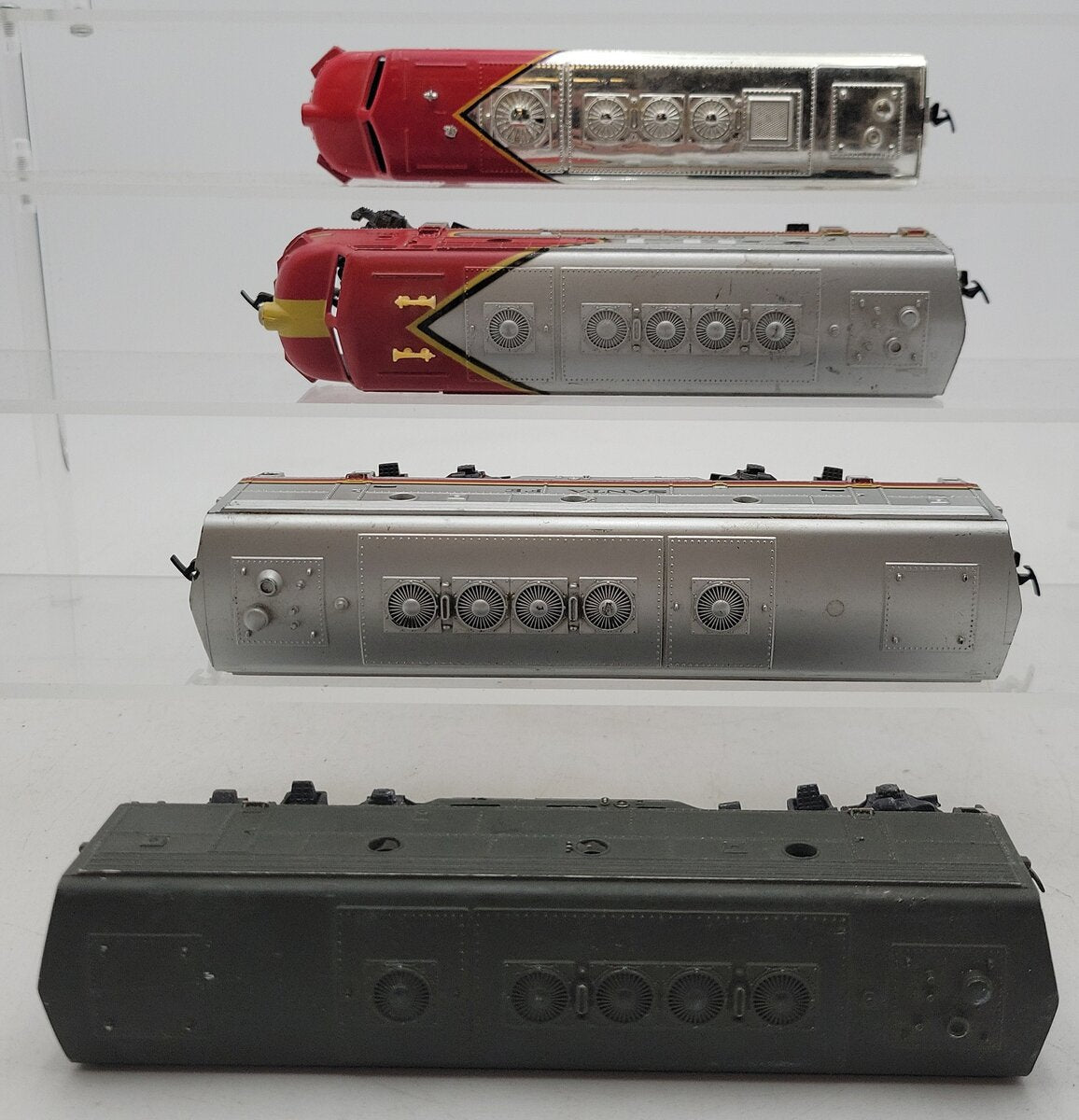 Bachmann & Other HO Assorted Dummy & Powered AB Diesel Locomotives #307,4015 [4] EX