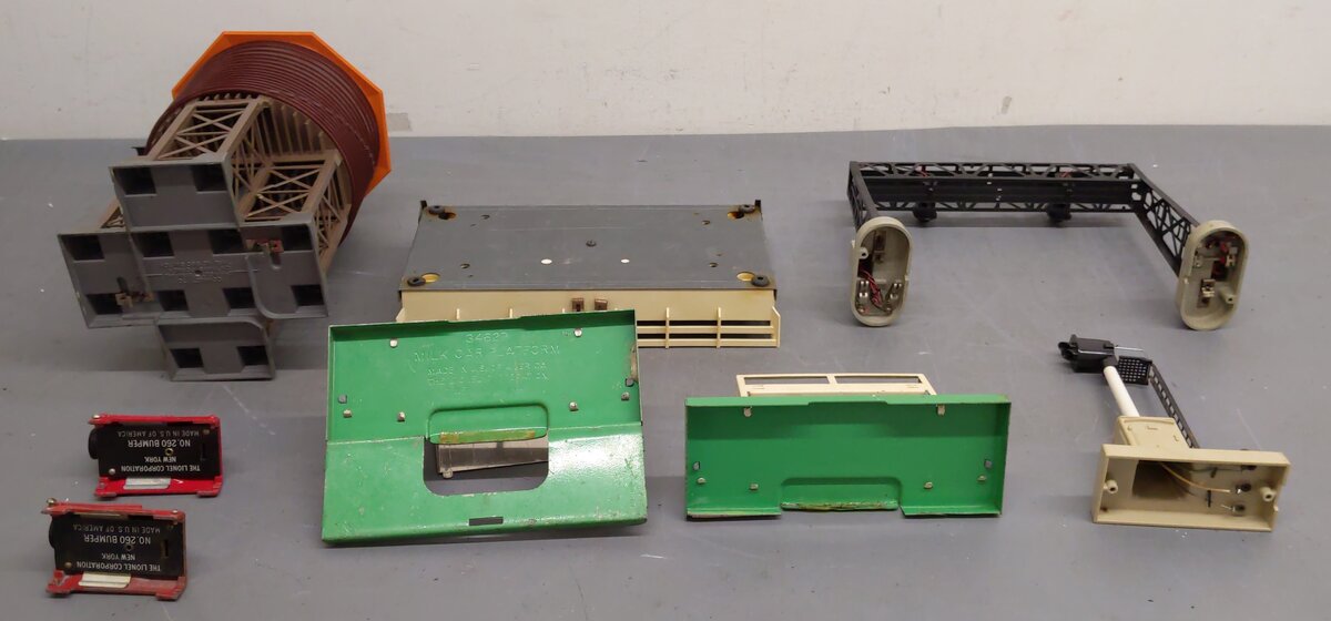 Lionel Vintage O Gauge Accessories #260,450,353,138,3356-150,3462,3462 [7] VG