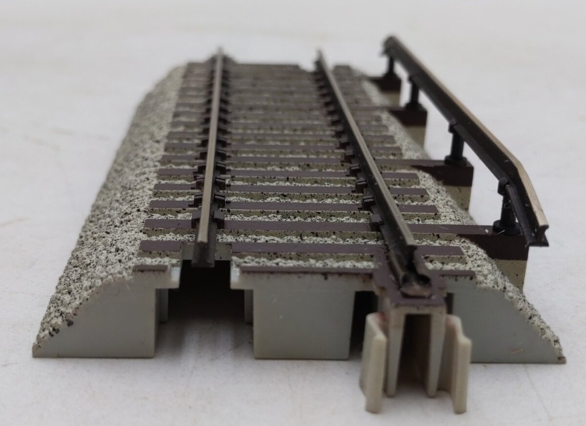 S-Helper 00671 "S" Scale 5" Accessory Track W/ Button NIB