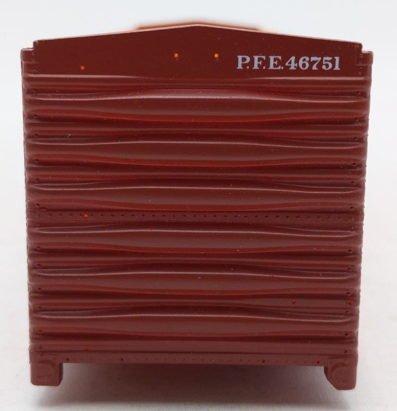 Pacific Rail 2332.4 S Pacific Fruit Express R-40-23 Steel Ice Reefer #46751 NIB