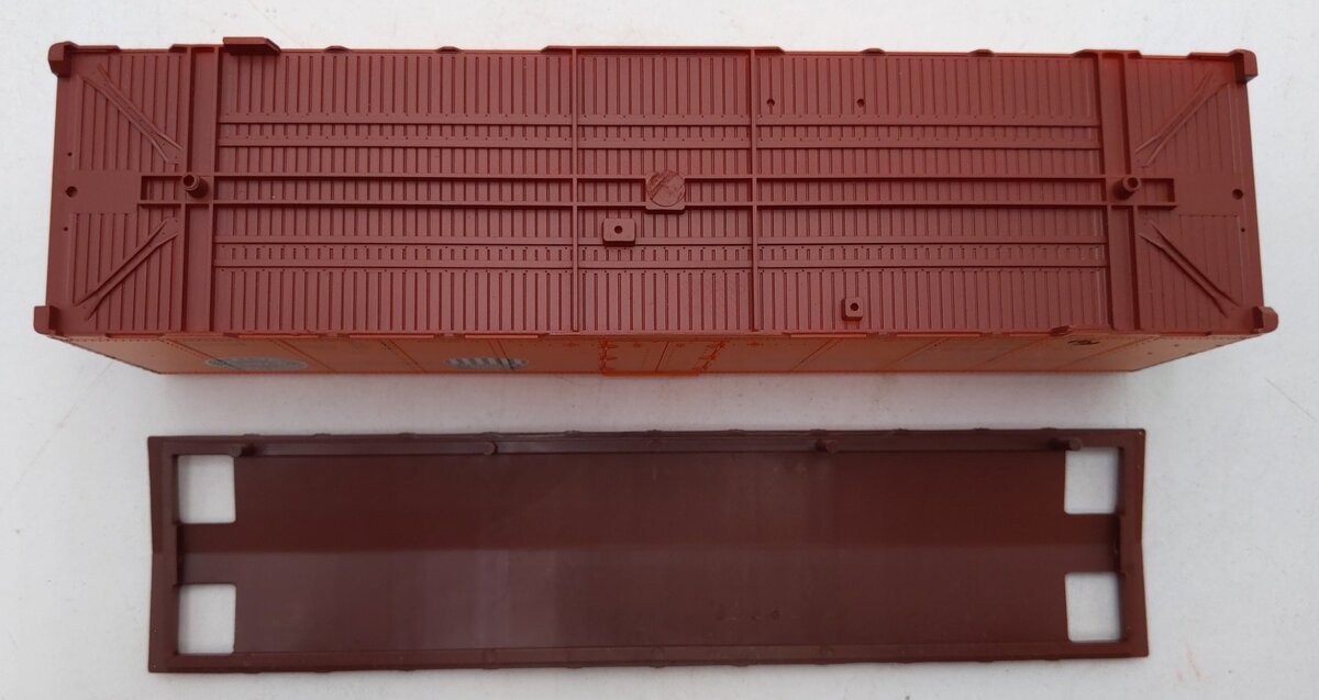 Pacific Rail 2332.4 S Pacific Fruit Express R-40-23 Steel Ice Reefer #46751 NIB