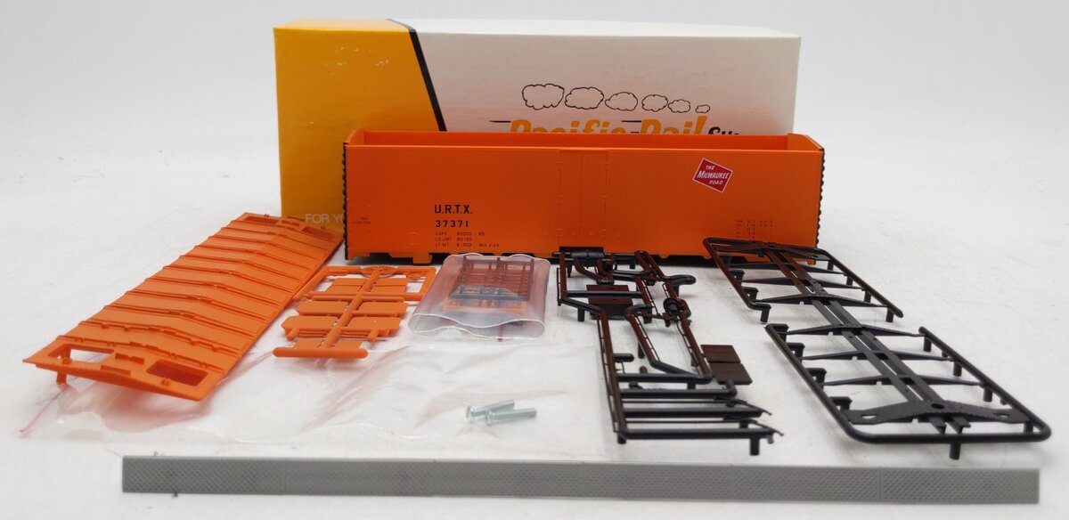 Pacific Rail 2305.2 S Milwaukee Road Steel Ice Reefer Kit #37371 NIB