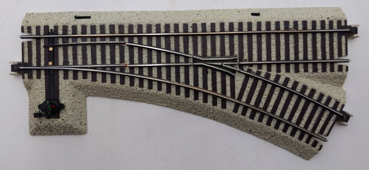 MTH 35-1018 S Nickel Silver #3 Remote Control Right Hand Switch Turnout NIB