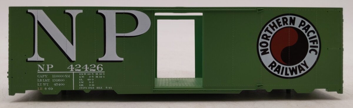 Pacific Rail B-416 S Scale Northern Pacific  A.A.R 40' Boxcar Kit #42426 NIB