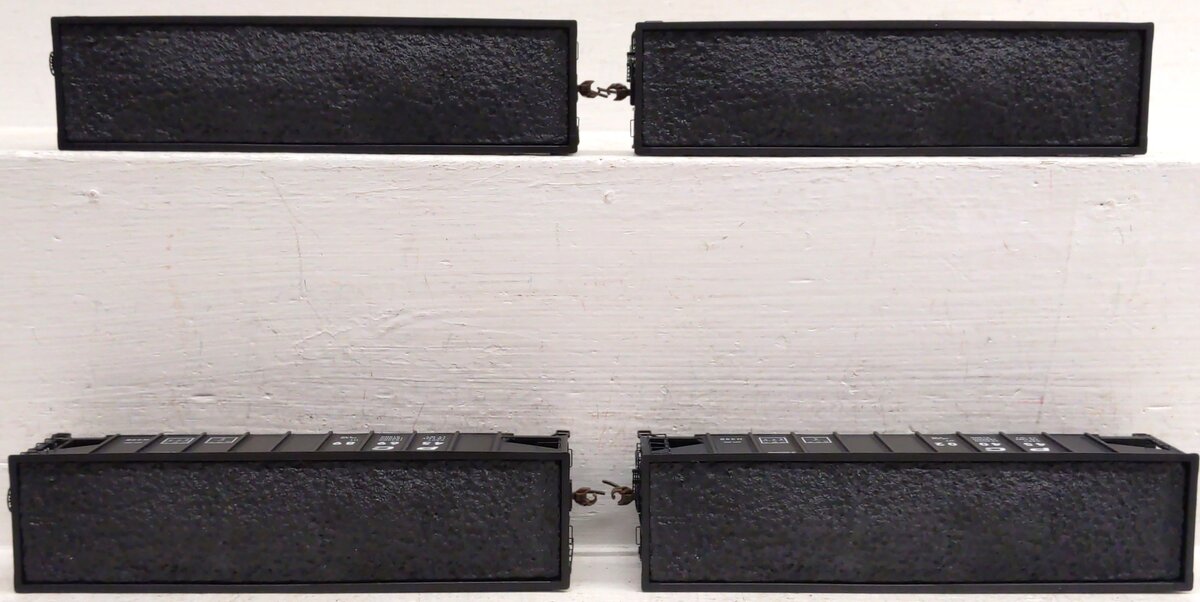 Athearn 70271 HO Penn Central 40' 3-Bay Ribbed Hopper with Load #1 (Pack of 4)