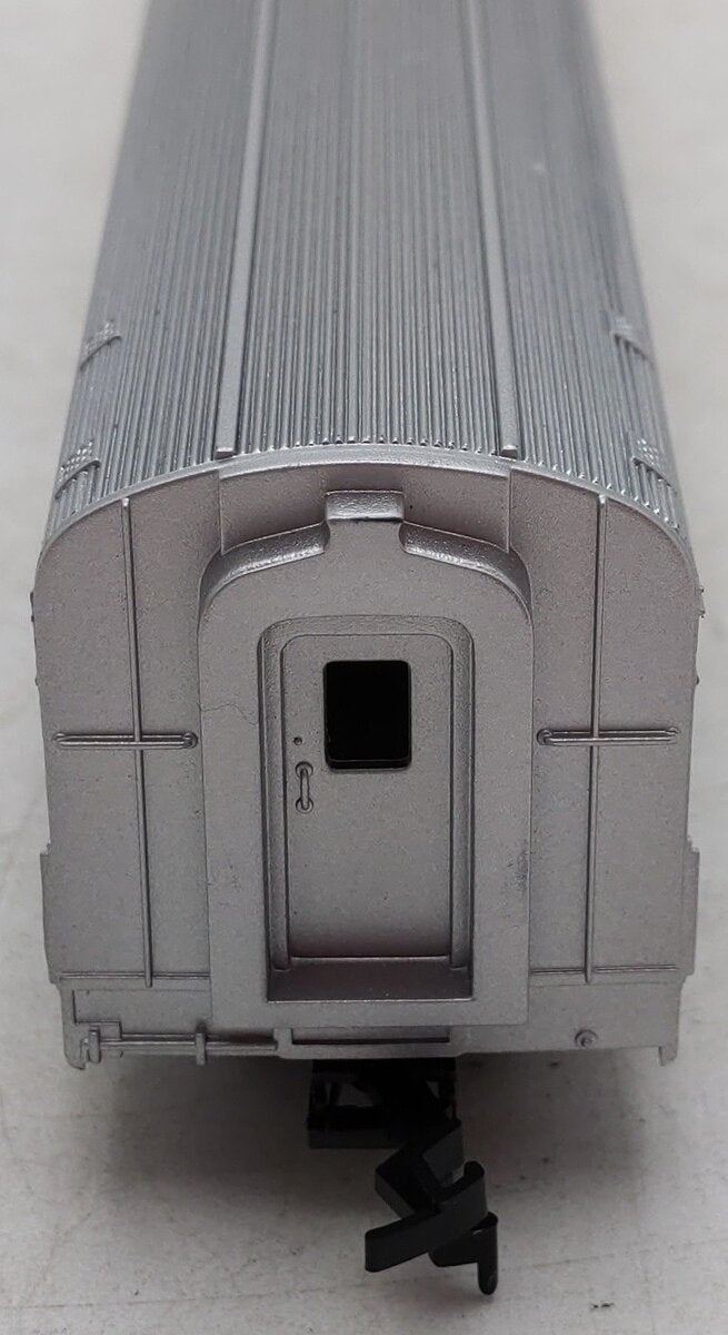 Model Power 8802 HO Amtrak "Silver Parlor" Budd Dining Passenger Car EX/Box
