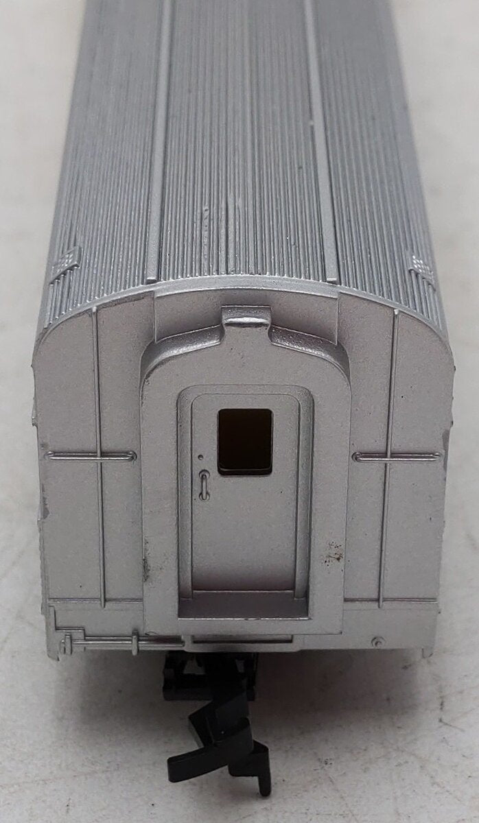 Model Power 8802 HO Amtrak "Silver Parlor" Budd Dining Passenger Car EX/Box