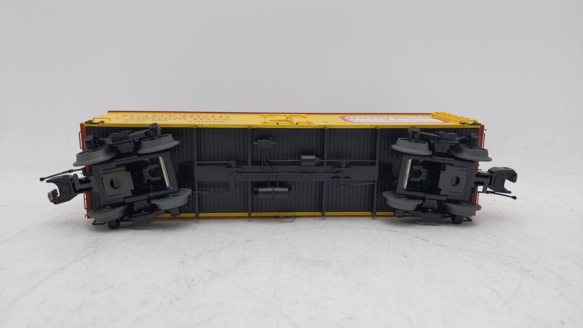 MTH 20-94306 O Gauge Baby Ruth 36' Reefer Car #4534 EX/Box