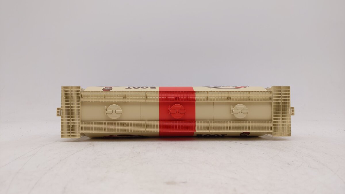 MTH 20-97685 O A&W Rootbeer 3-Bay Cylindrical Hopper Car #191910 EX/Box