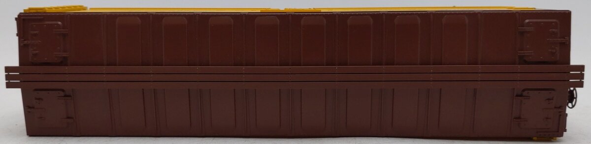 Crown Model Products R-9002 O URTX Schlitz Beer Refrigerator Car #3765 EX