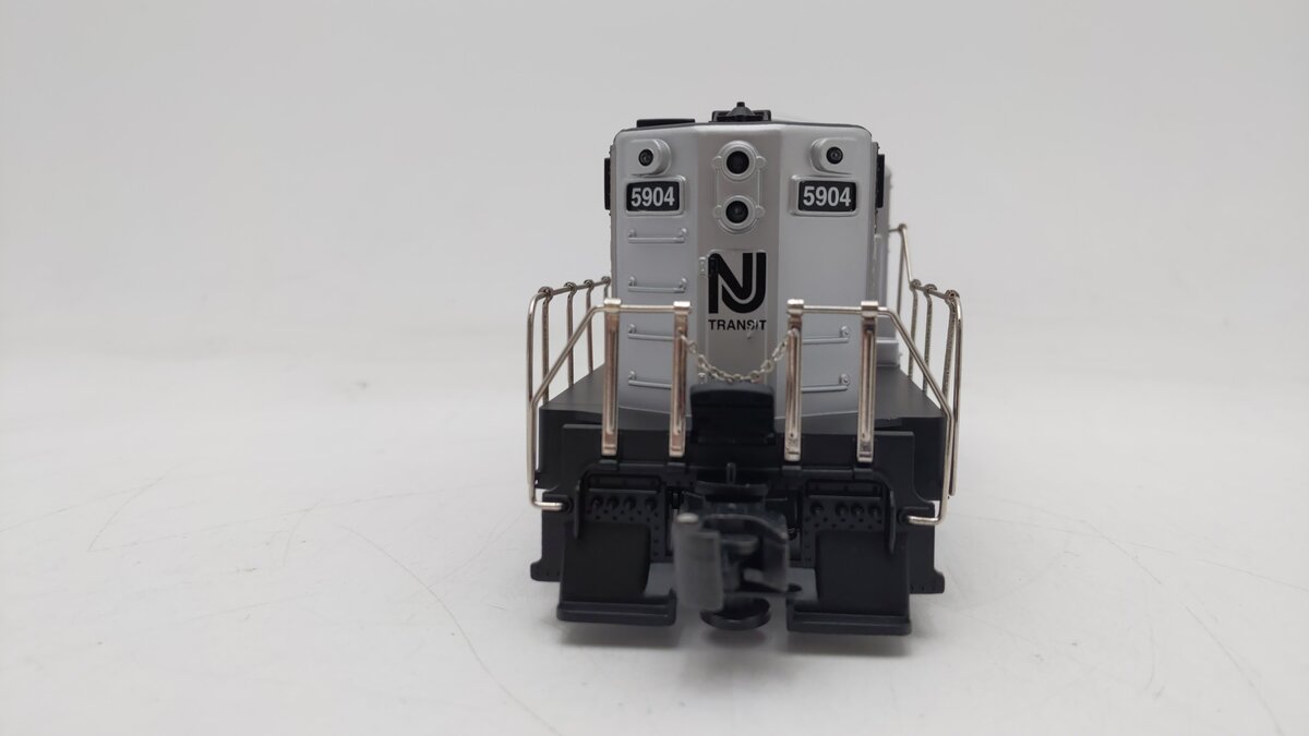 RMT 4752 O NJ Transit Powered Diesel Locomotive #5904 EX/Box