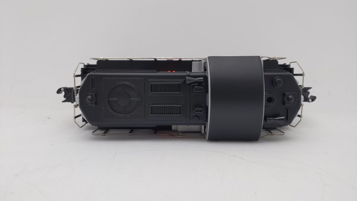 RMT 4752 O NJ Transit Powered Diesel Locomotive #5904 EX/Box