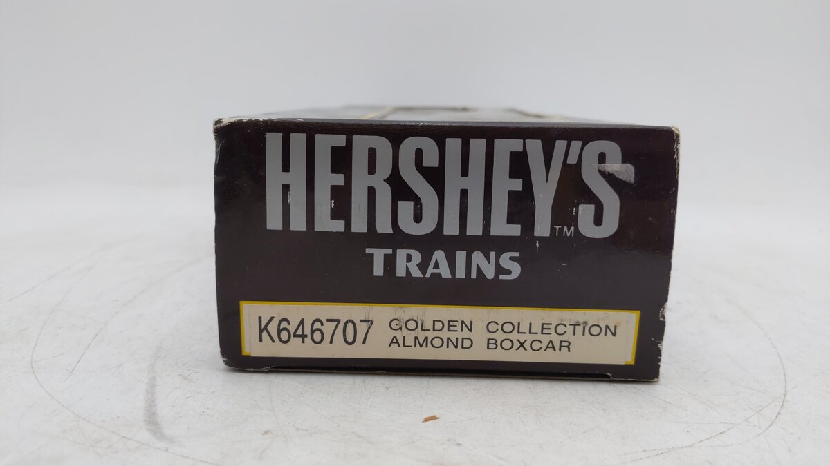 K-Line K646707 O Gauge Hersheys Almond Boxcar EX/Box