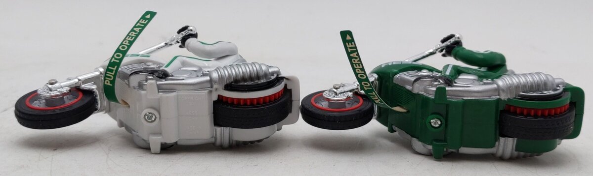 Hess 2007 Die Cast Monster Truck w/Motorcycles EX/Box