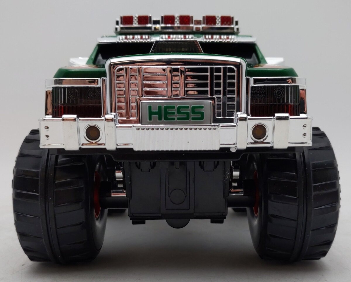 Hess 2007 Die Cast Monster Truck w/Motorcycles EX/Box