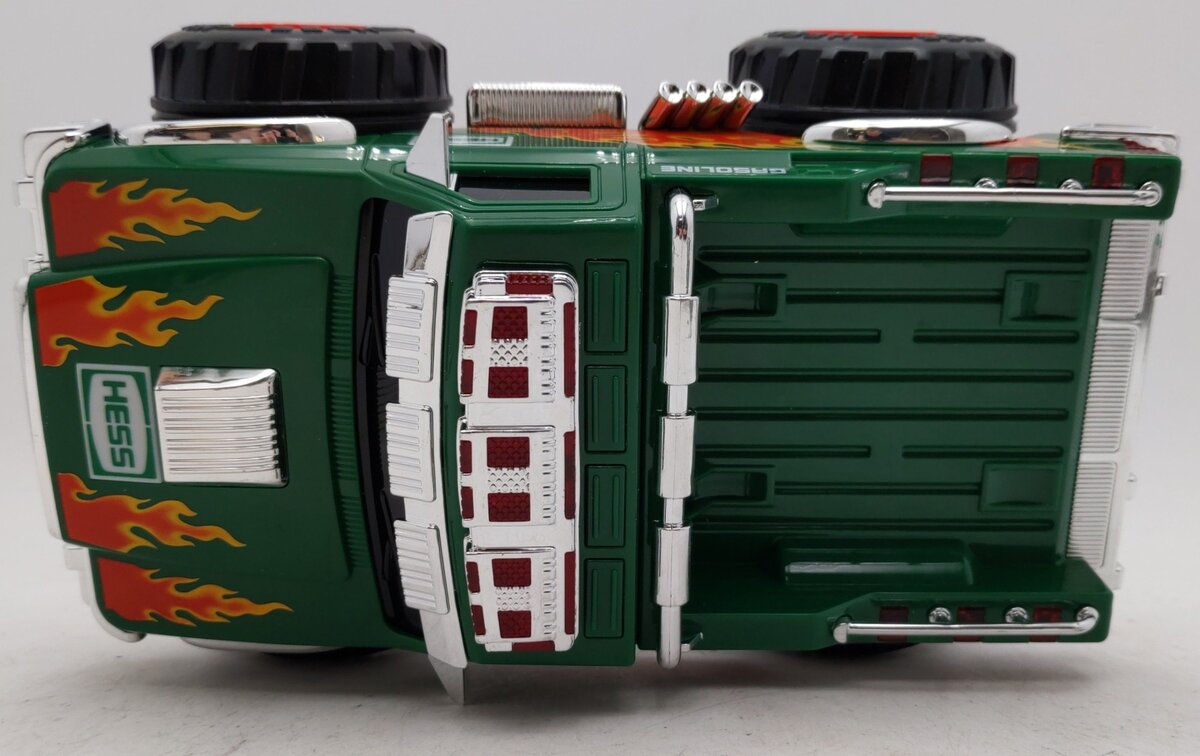 Hess 2007 Die Cast Monster Truck w/Motorcycles EX/Box