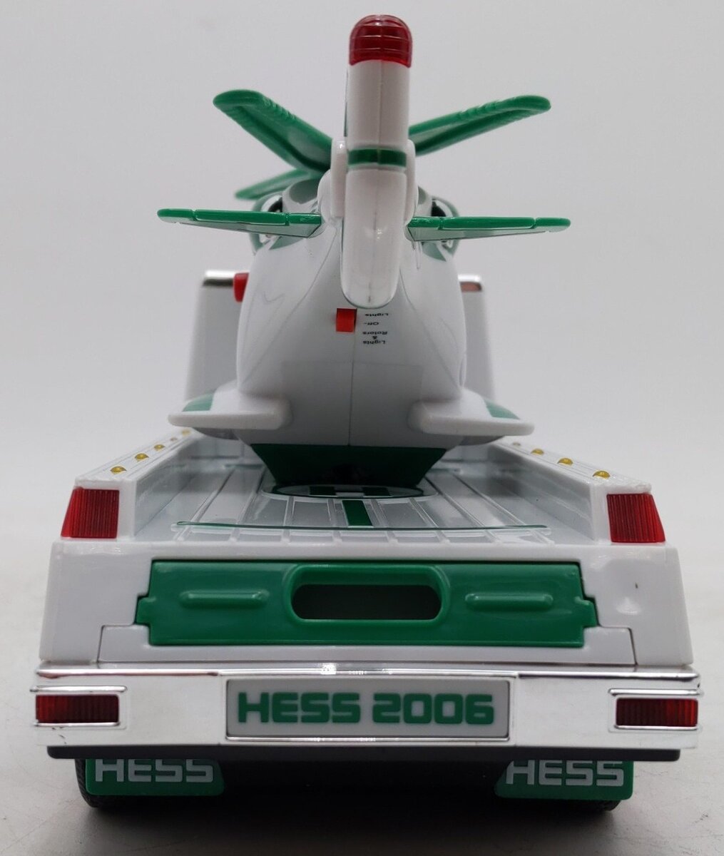 Hess 2006 Diecast Toy Truck & Helicopter w/Ramp EX/Box