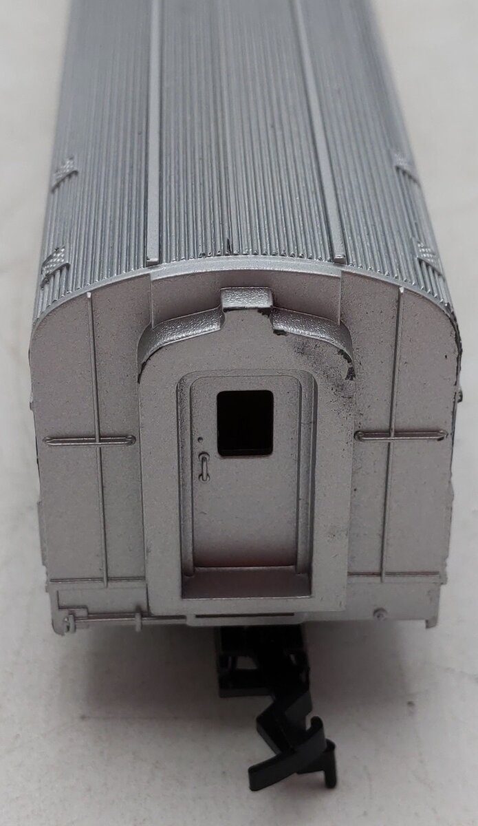 Model Power 8800 HO Amtrak Budd Coach Car EX/Box