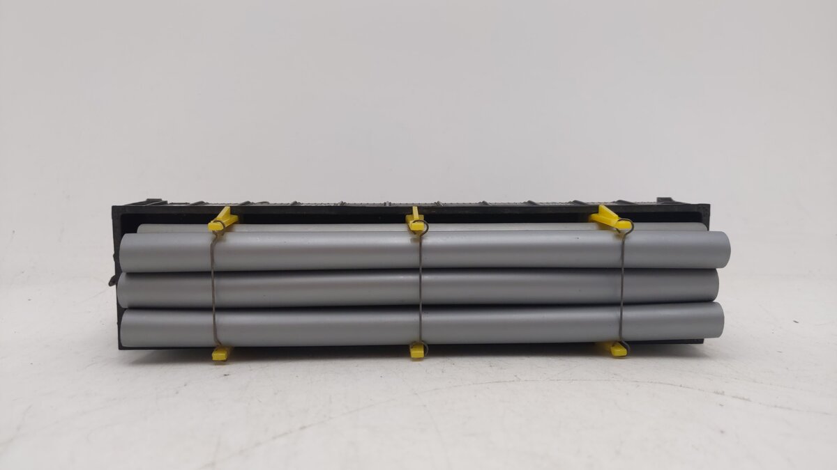 American Flyer 911 Vintage S Chesapeake and Ohio Gondola w/Gray Pipe Load VG