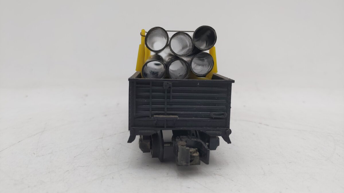 American Flyer 911 Vintage S Chesapeake and Ohio Gondola w/Gray Pipe Load VG