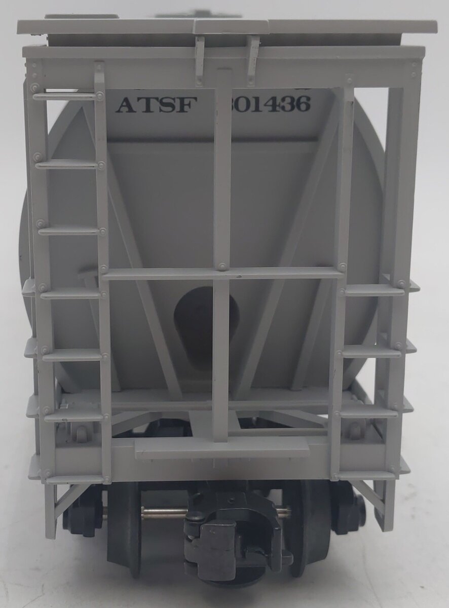 MTH 20-97421 O Gauge Santa Fe 4-Bay Cylindrical Hopper Car #301436 EX/Box