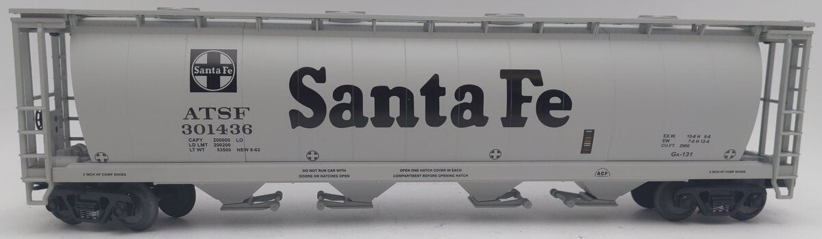 MTH 20-97421 O Gauge Santa Fe 4-Bay Cylindrical Hopper Car #301436 EX/Box