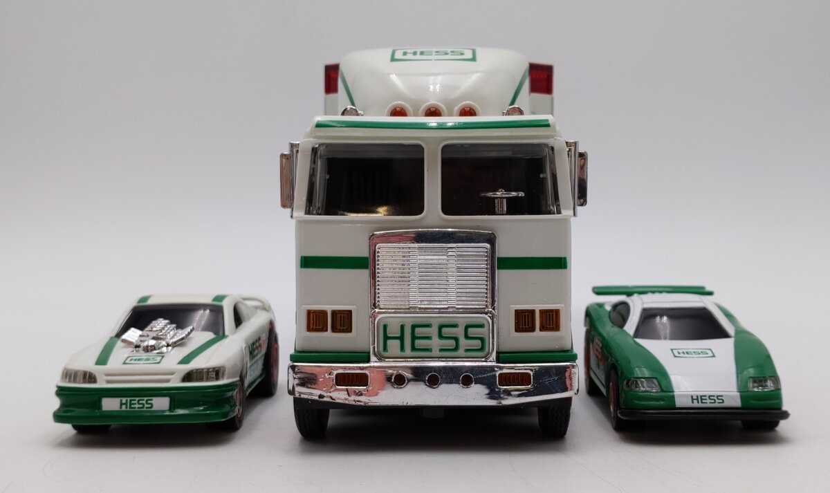 Hess 1997 Toy Truck and Racers NIB