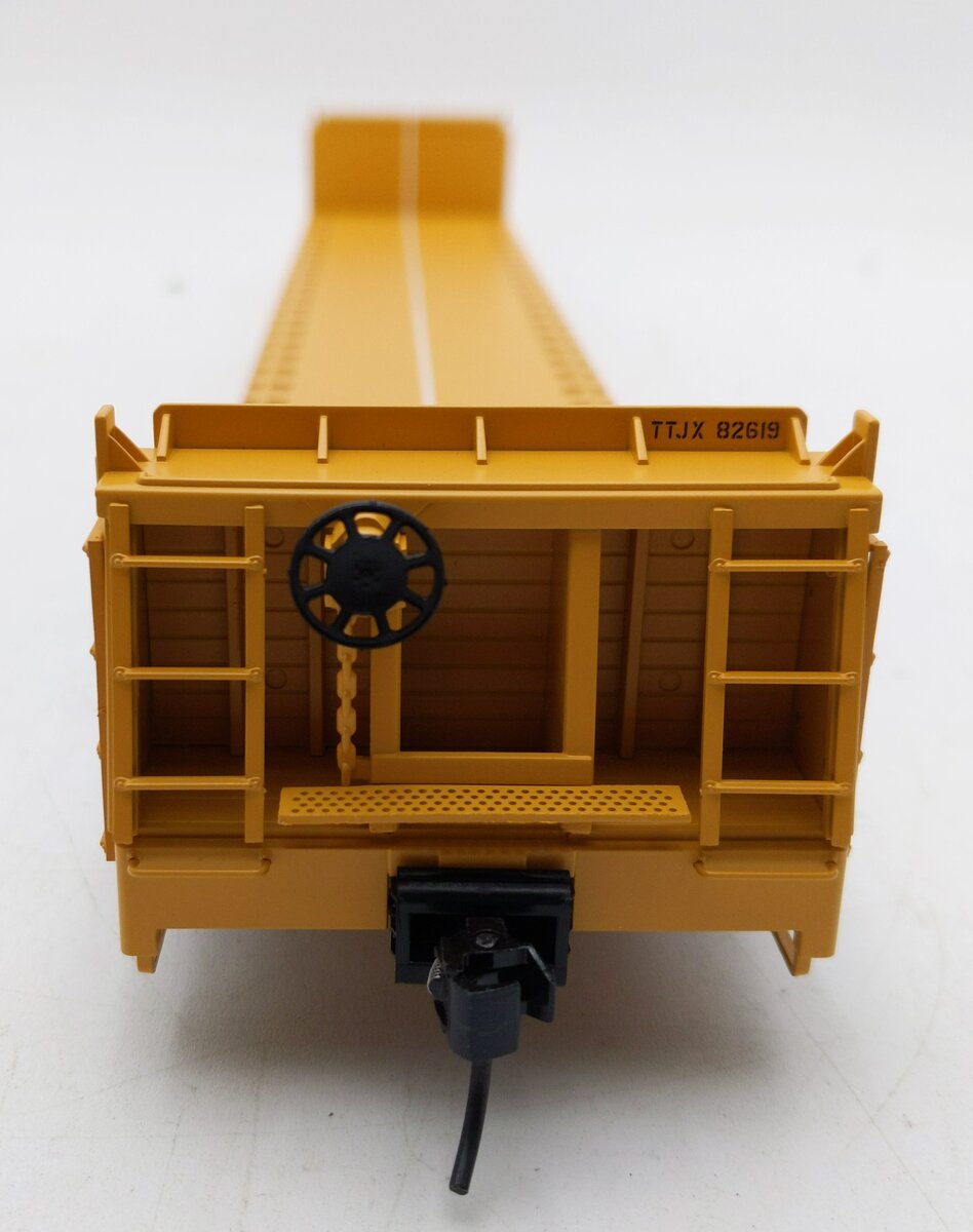 Atlas 2002673-2 O Scale TTX Short Bulkhead Flat Car #82619 (2-Rail) LN/Box