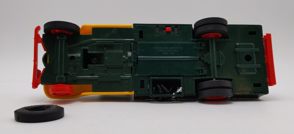 Hess Gasoline The First Hess Truck/Box