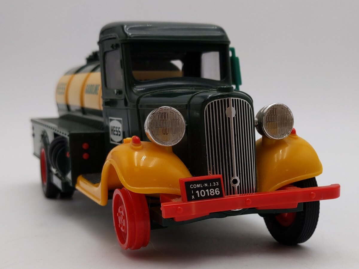 Hess Gasoline The First Hess Truck/Box