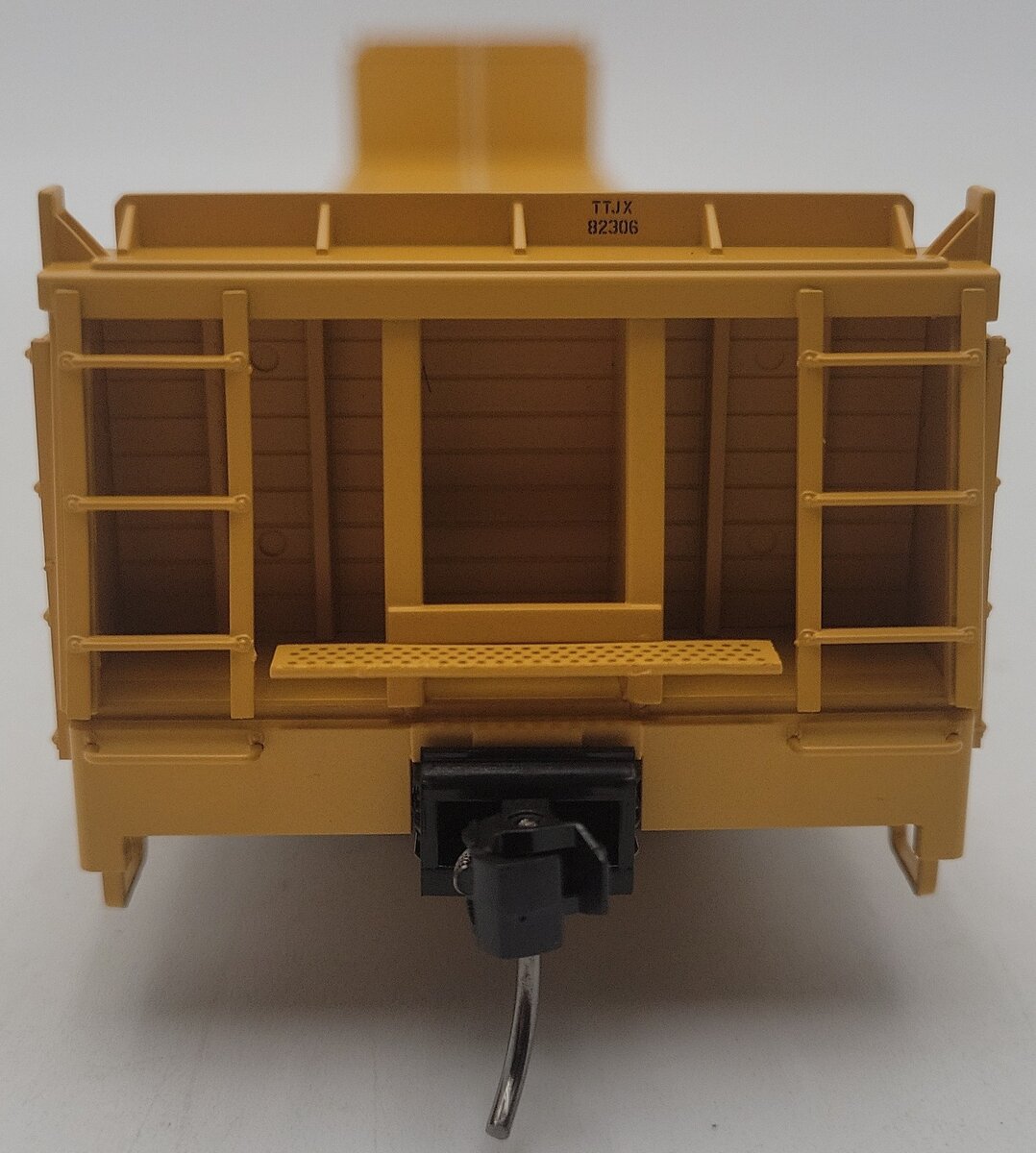 Atlas 2001771-3 O Scale TTX Short Bulkhead Flat Car #82306 (2-Rail) EX/Box