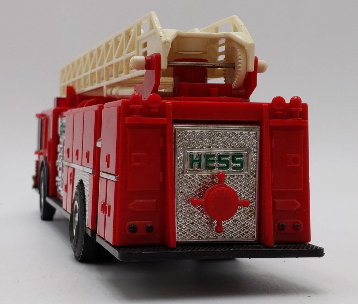 Hess Toy Train Truck Bank LN/Box