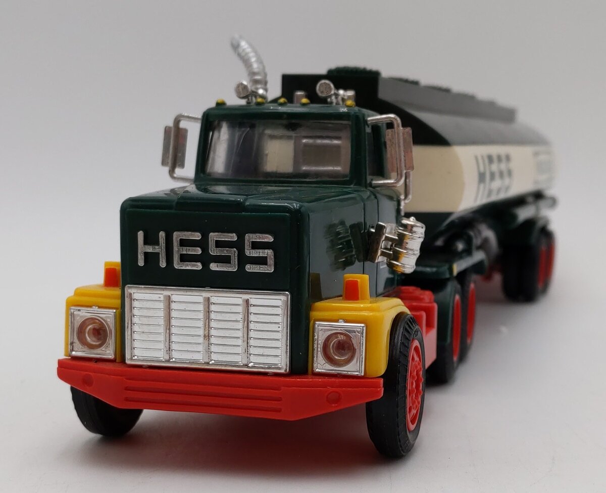 Hess Toy Truck Bank LN/Box