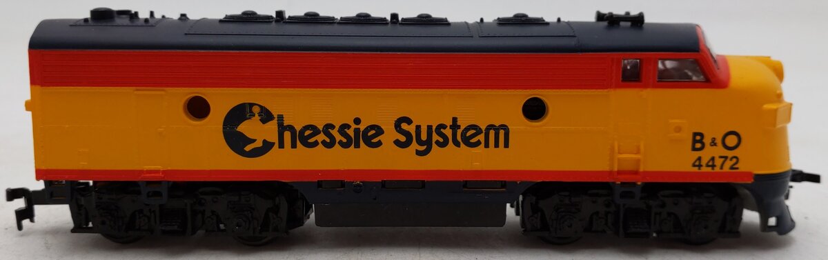 Life Like 7233 HO Chessie System B & O F-7 Diesel Locomotive #4472 EX/Box