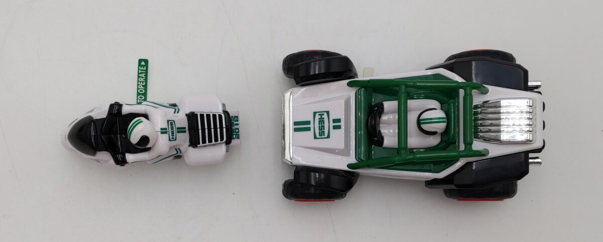 Hess RV With ATV And Motorbike NIB